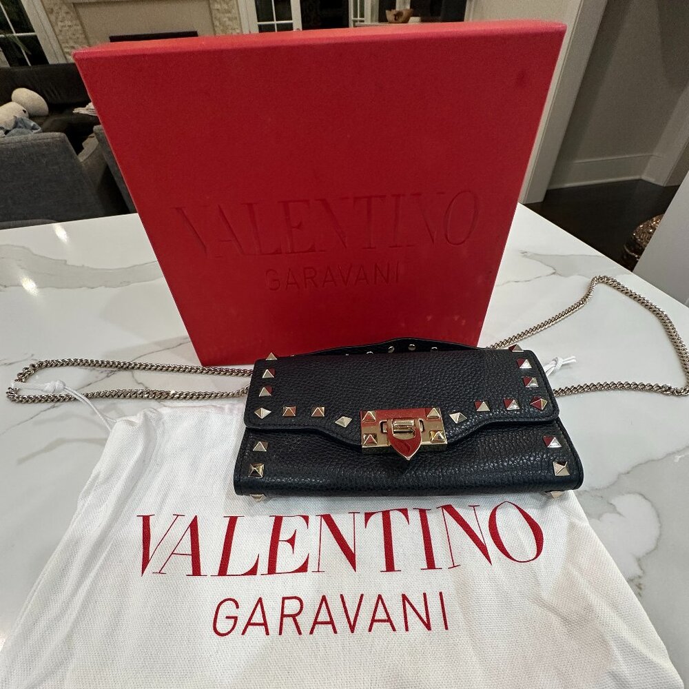 ***SOLD***Valentino Garavani Rockstud leather wallet on chain $1100